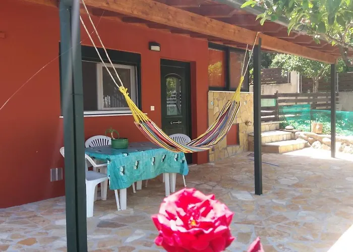 Village Life Kanakádes